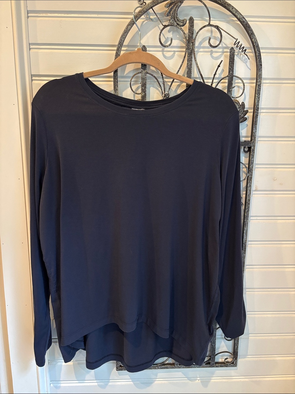 Athleta Navy Long Sleeve Crewneck Top